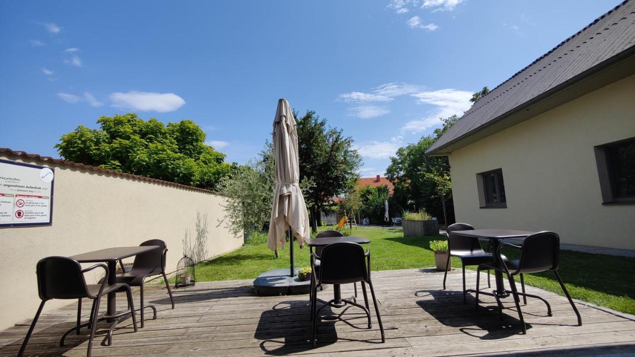 Sabines Apartments Ferienwohnungen Frauenkirchen Eksteriør billede