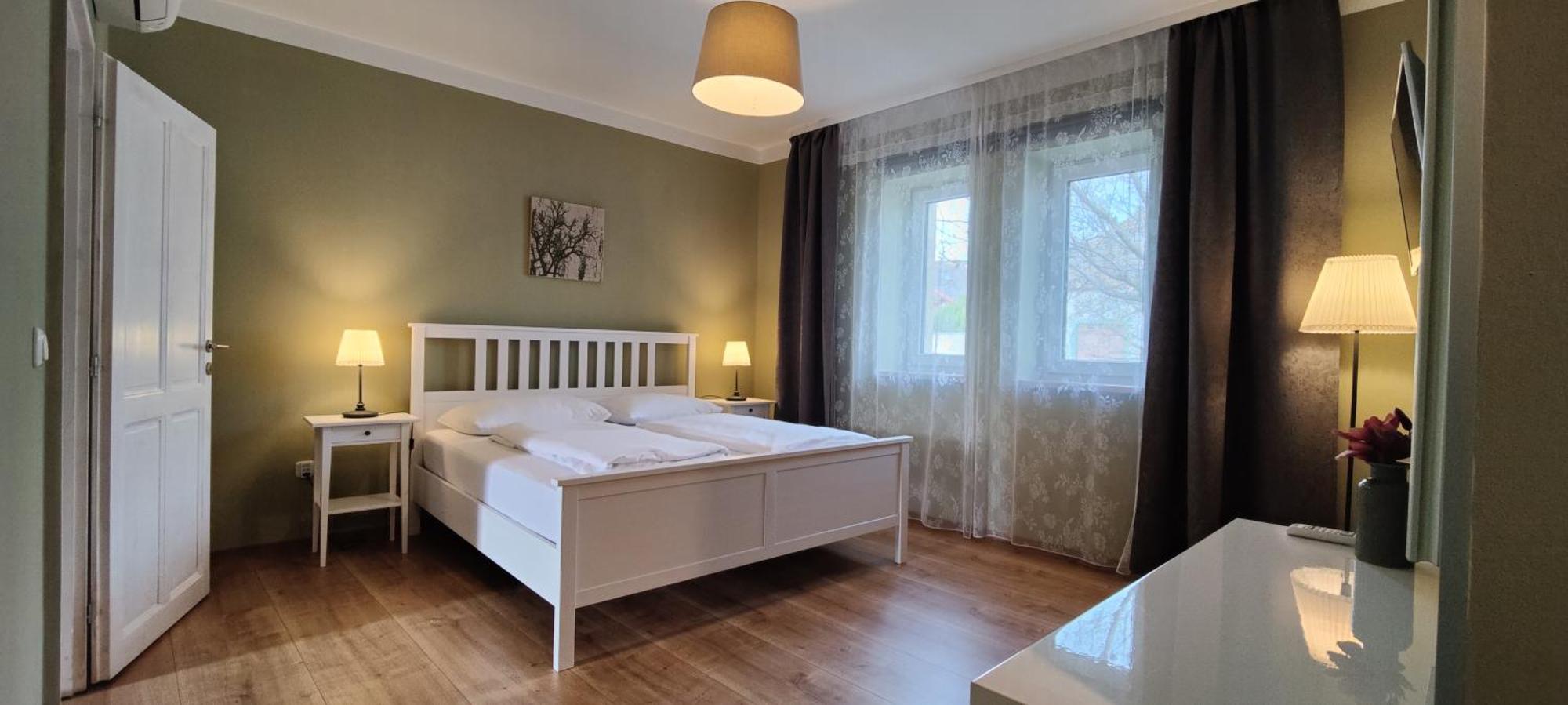 Sabines Apartments Ferienwohnungen Frauenkirchen Eksteriør billede