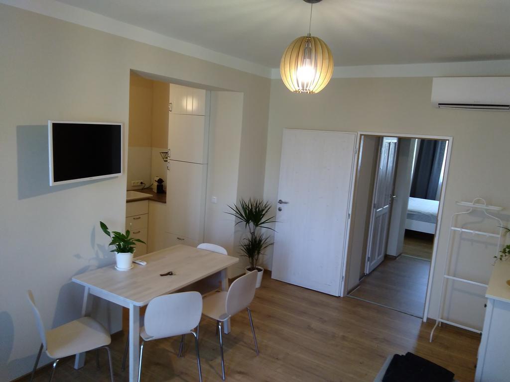Sabines Apartments Ferienwohnungen Frauenkirchen Eksteriør billede