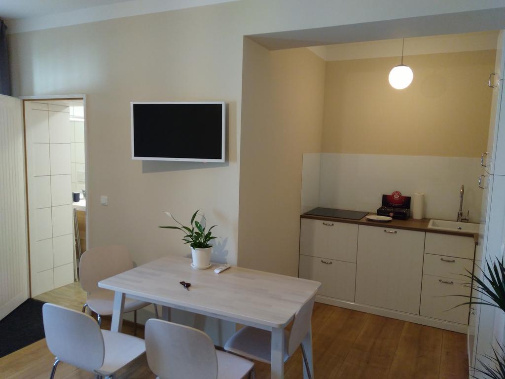 Sabines Apartments Ferienwohnungen Frauenkirchen Eksteriør billede
