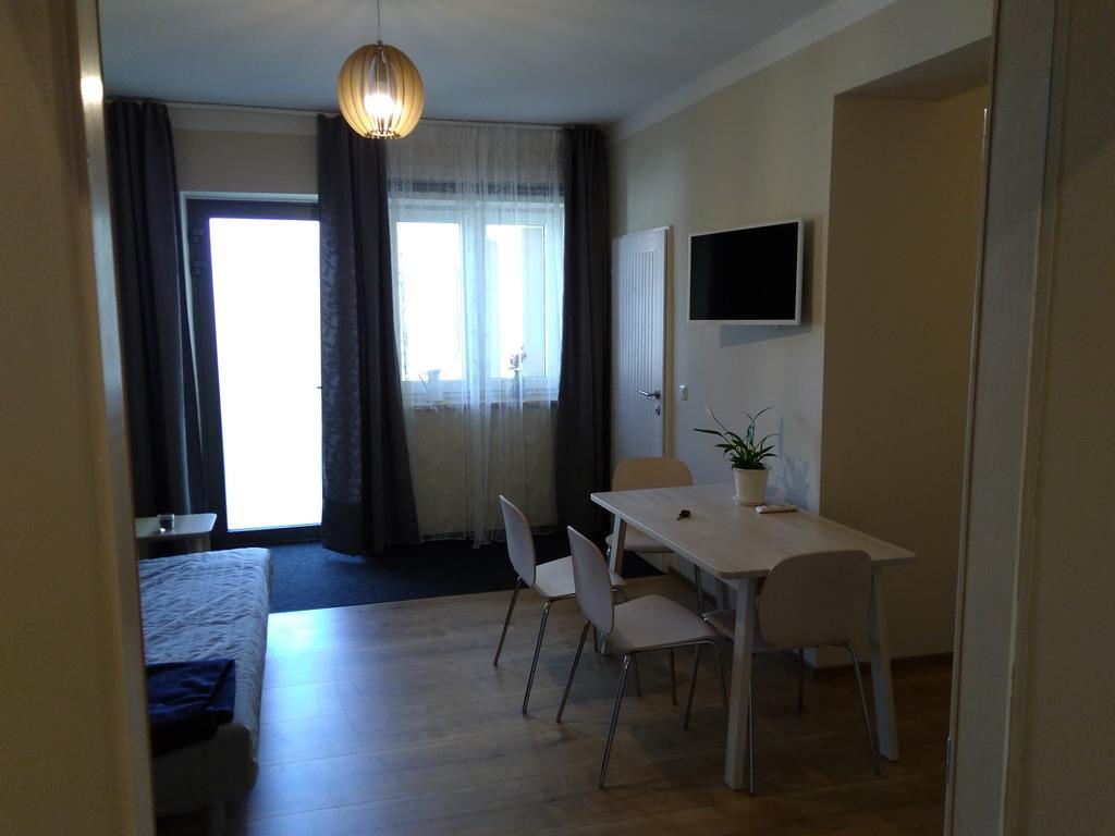 Sabines Apartments Ferienwohnungen Frauenkirchen Eksteriør billede